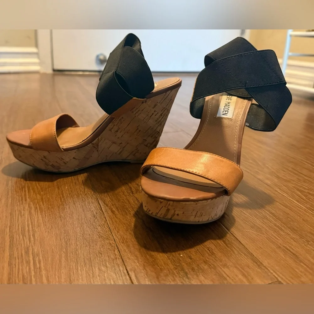 Steve Madden wedge sandal
